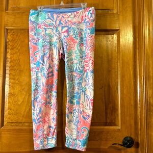 Lilly Pulitzer3/4 leggings W/Side pocket & pocket in waistband size Lg-EUC